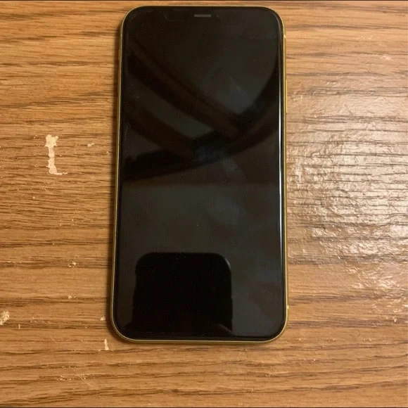 🔥NEW🔥(locked) yellow iPhone 11 - Picture 2 of 2